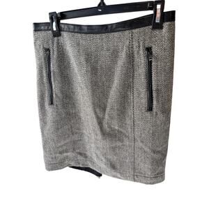 0170 Burberry Brit Herringbone Tweed Pencil Skirt Leather Trim US 10